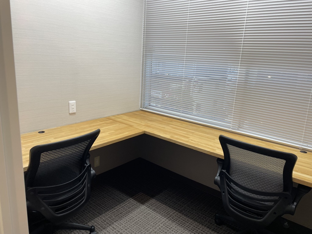 2名で利用可能な個室